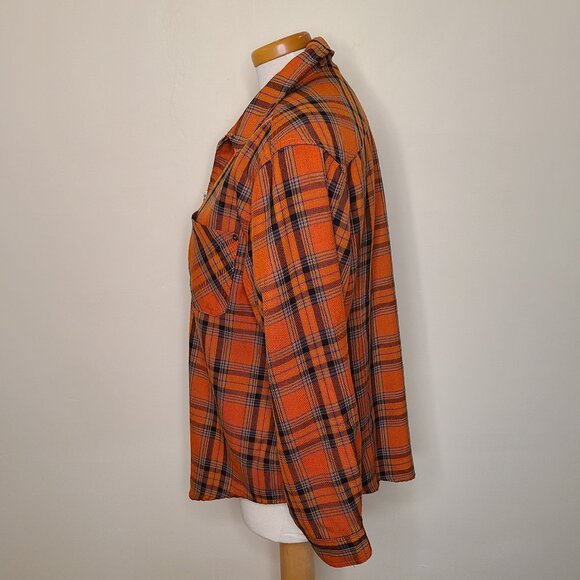 Mackays Zippered Plaid Shirt/Shacket - Picture 5 of 9